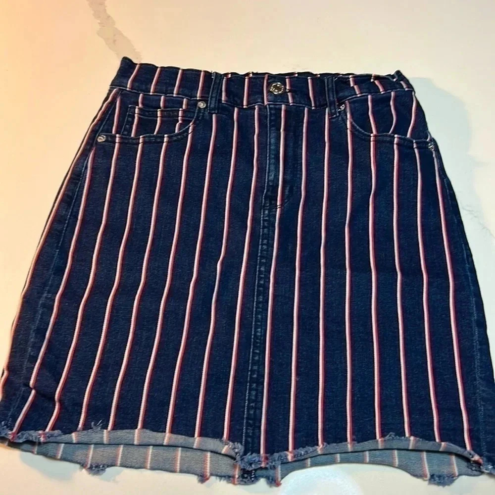 Dynamite Blue and Red Denim  Skirt.‎ Size Small